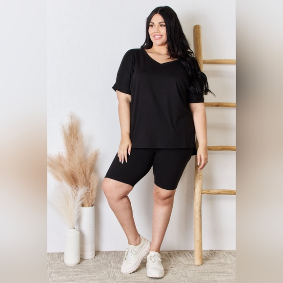 Zenana Full Size V-Neck Short Sleeve Slit T-Shirt and Shorts Set - Picture 5 of 12